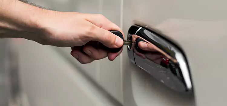 Why Choose Our Auto Locksmith Team in Dinuba, CA?